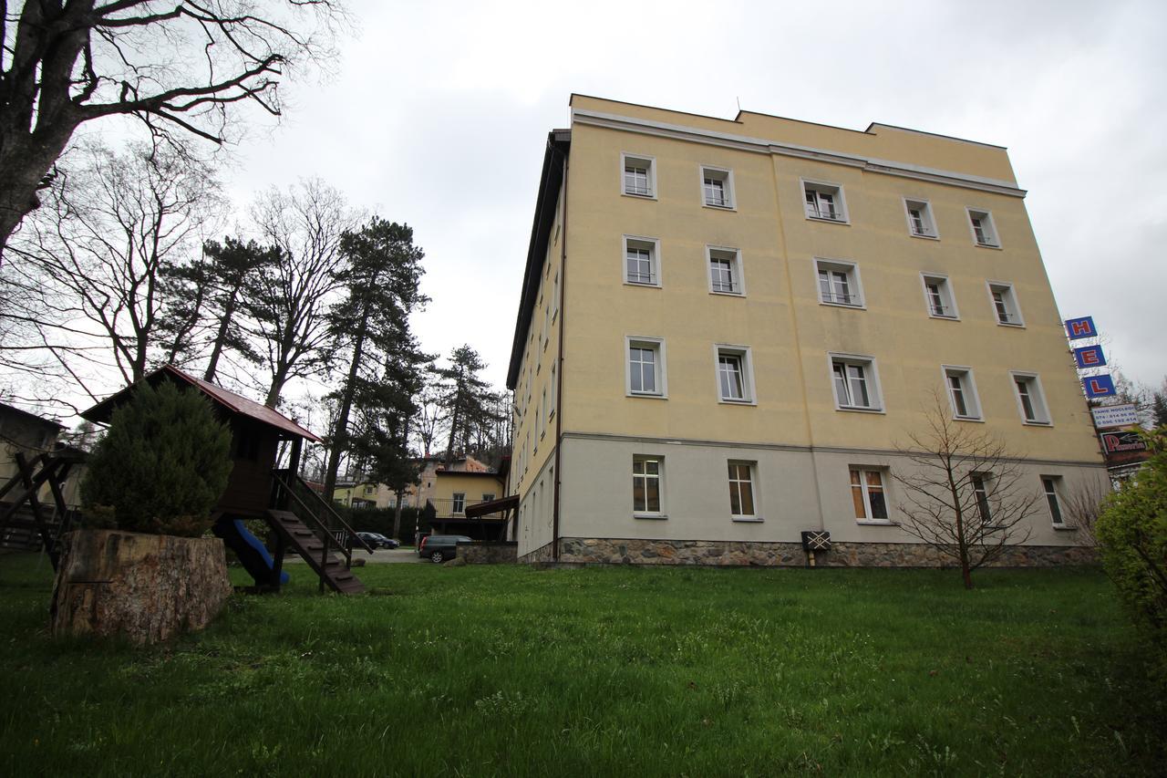 Osrodek Wypoczynkowy Hel Hotel Lądek-Zdrój Екстериор снимка